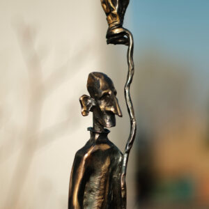 Balans | Unikatowa rzeźba metalowa ręcznie wykonana – postać z balonikiem